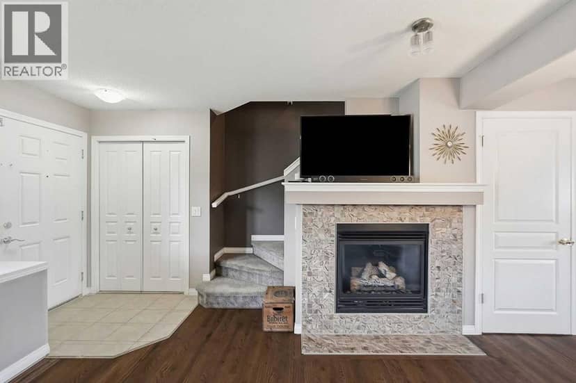 71 Elgin Meadows Garden SE, Calgary, photo 4