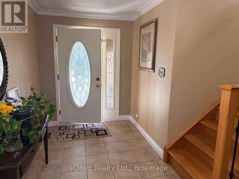 22 Seaton Place Drive, Hamilton, photo 2