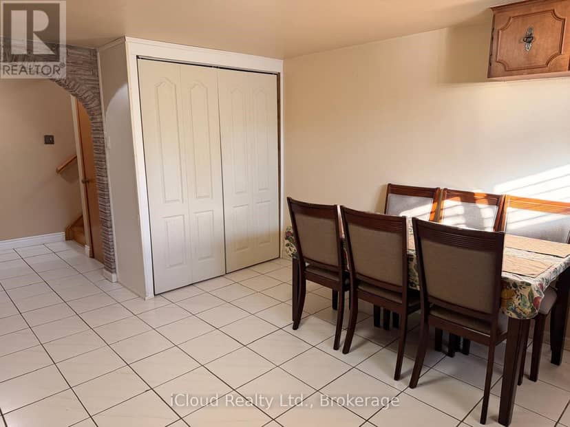 22 Seaton Place Drive — photo 24 of 35