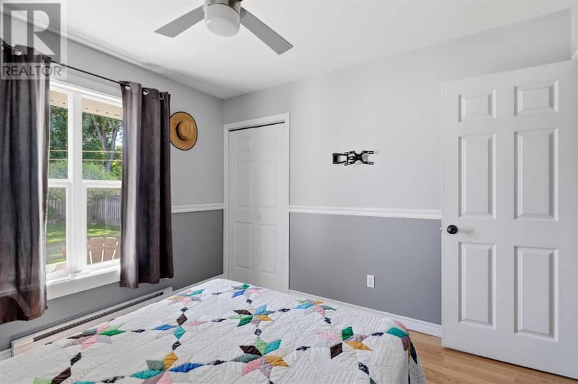 936 North ST — photo 17 of 39