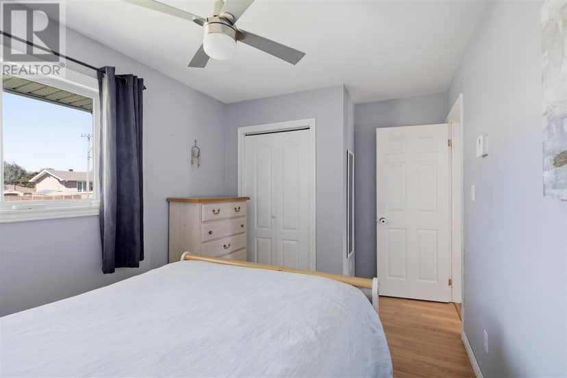 936 North ST — photo 19 of 39