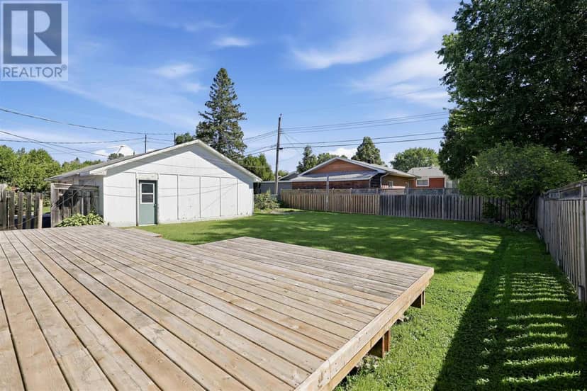 936 North ST — photo 34 of 39