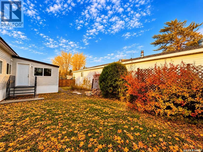 72 1035 Boychuk DRIVE — photo 11 of 37