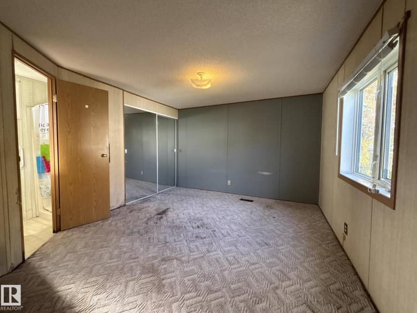 98 Evergreen PA NW — photo 13 of 20