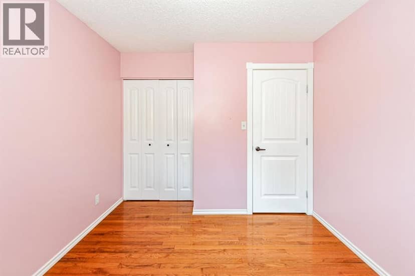 68 Elliott Drive — photo 24 of 40