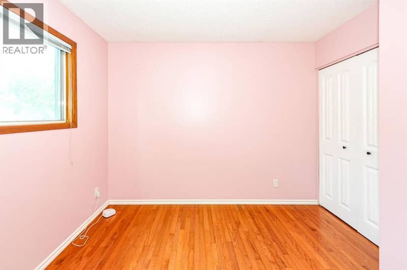 68 Elliott Drive — photo 23 of 40