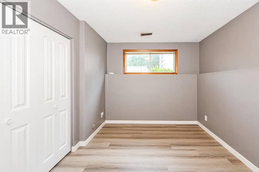 68 Elliott Drive — photo 30 of 40