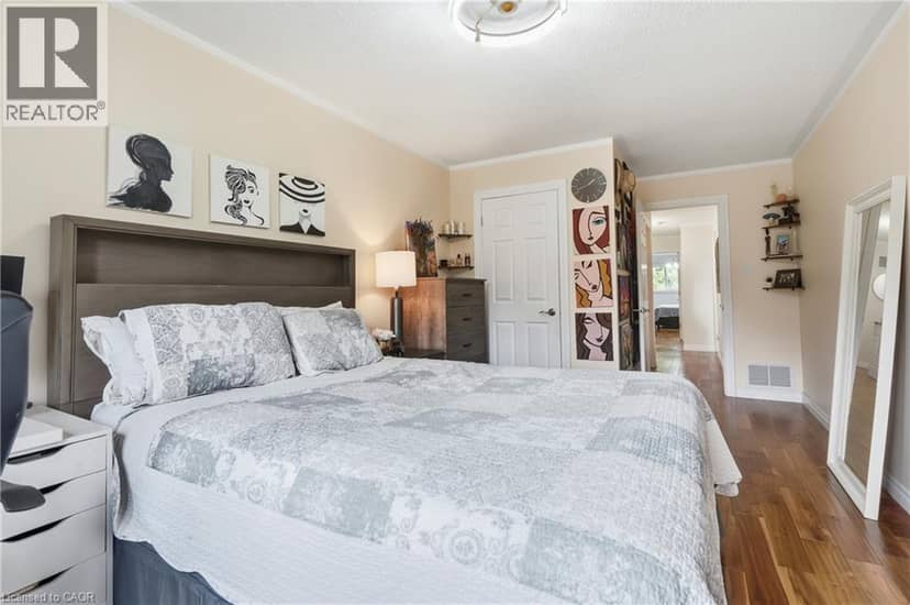 11 WAKEFIELD Lane — photo 19 of 34