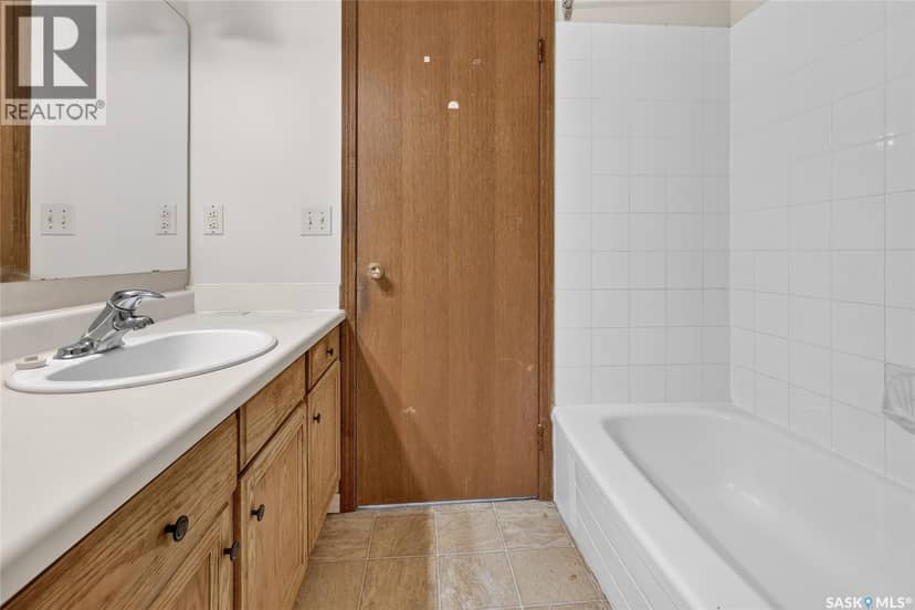 223-225 Wakabayashi WAY — photo 24 of 40
