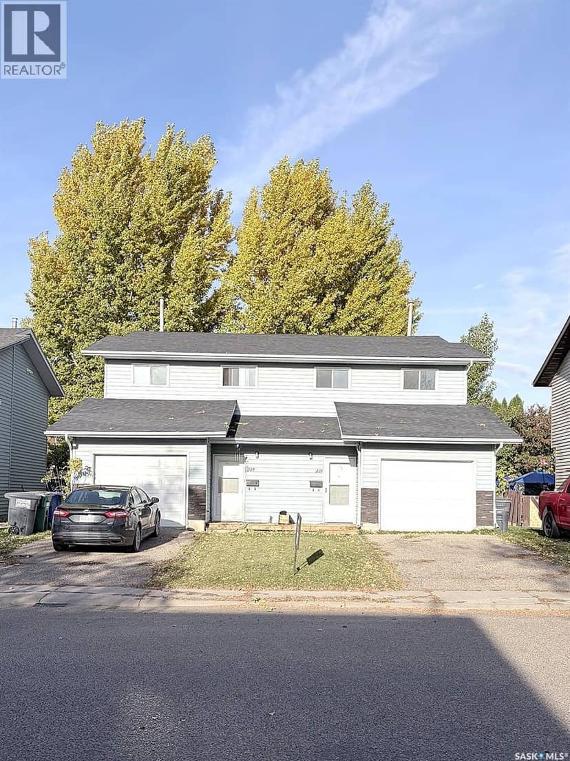 223-225 Wakabayashi WAY — photo 1 of 40