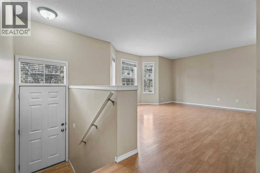 255 Prestwick Acres Lane SE, Calgary, photo 8