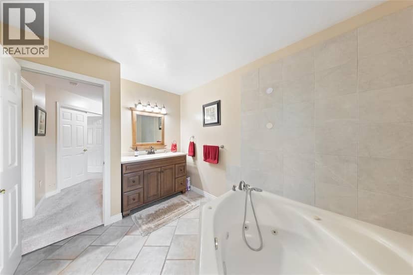 1252 Downie ROAD — photo 16 of 28