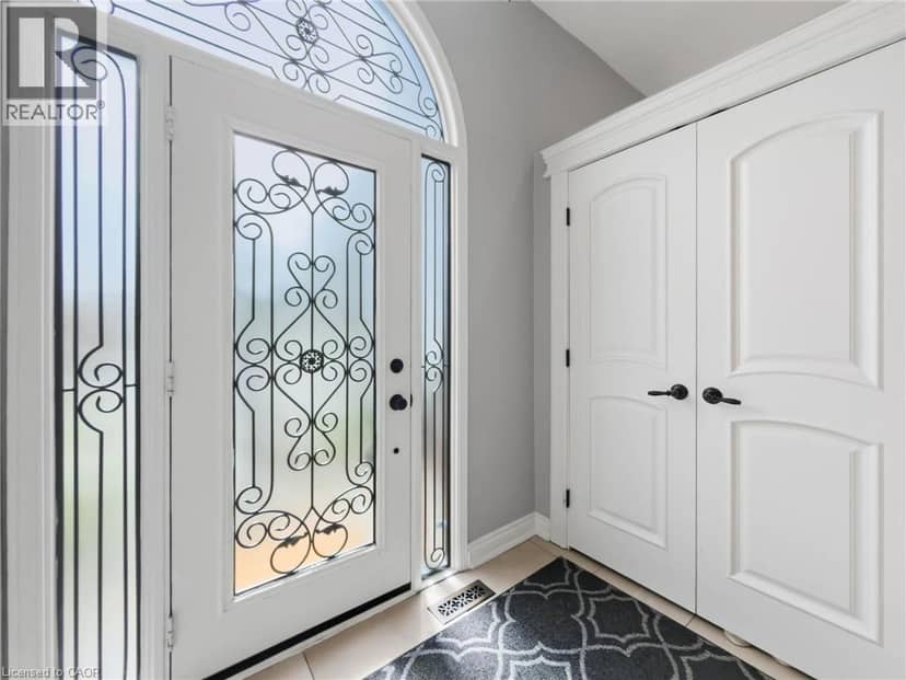45 TRADEWIND Drive — photo 4 of 40