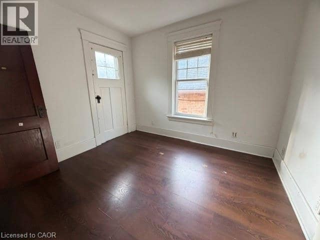 512 DOWNIE Street, Stratford, photo 5