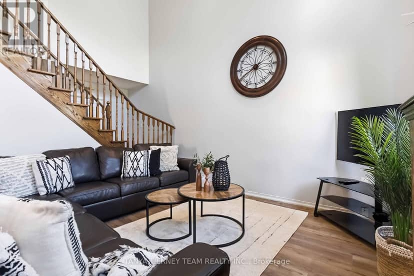36 Zachary Place — photo 21 of 40