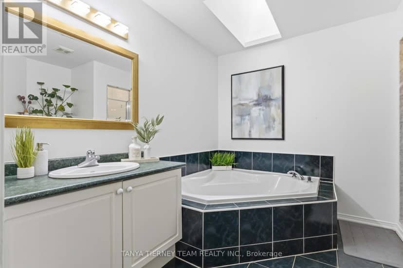 36 Zachary Place — photo 33 of 40