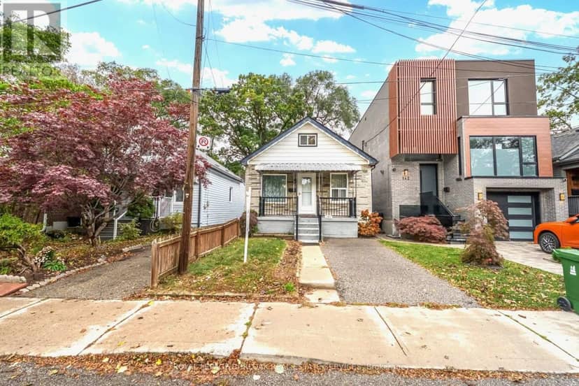 140 Barker Avenue, Toronto, photo 2