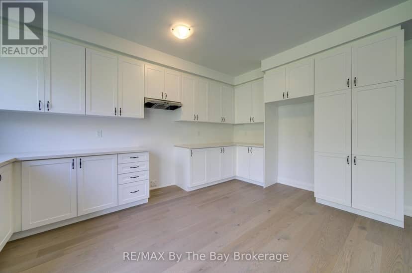 38 Amber Drive — photo 12 of 35