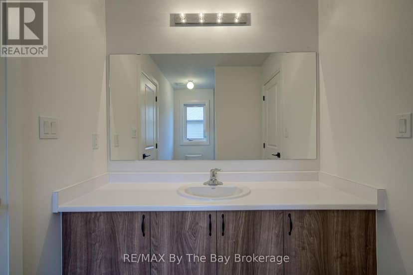 38 Amber Drive — photo 27 of 35