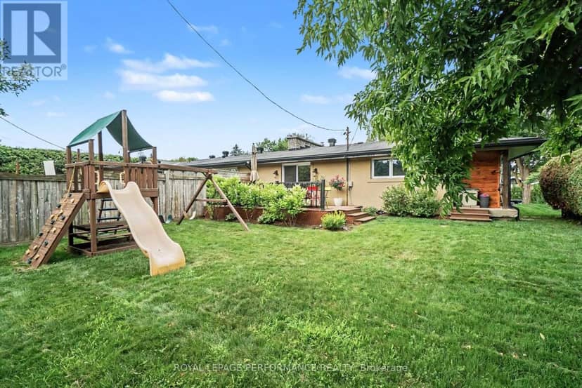 2061 Cabot Street — photo 34 of 39