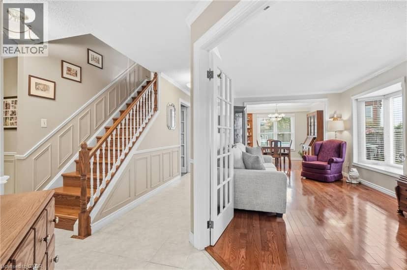 607 CLOVER PARK Crescent, Milton, photo 6