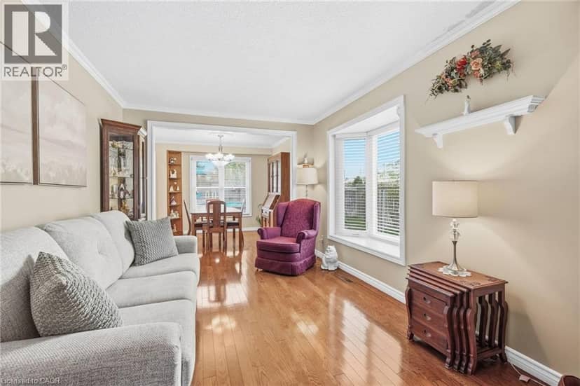 607 CLOVER PARK Crescent, Milton, photo 7