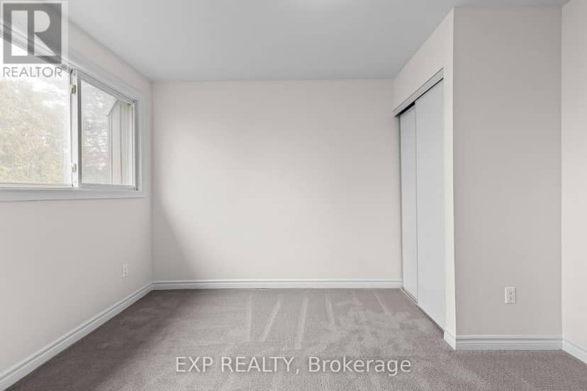 12 - 12 Lankin Boulevard — photo 22 of 30