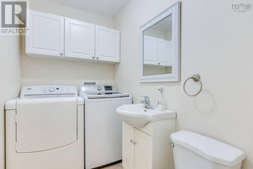 20 Bell Street — photo 9 of 35