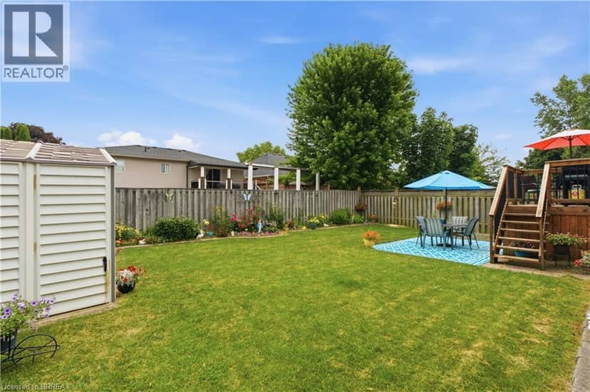 41 GRIFFITHS Drive — photo 33 of 40
