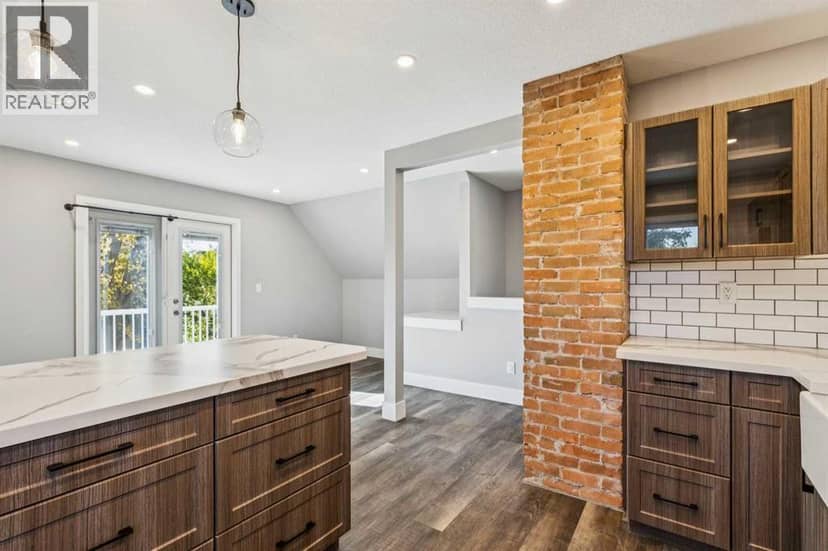 1212 18 Avenue NW — photo 31 of 40