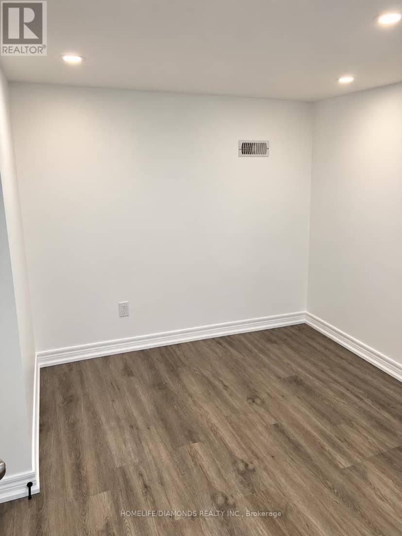 558 First Avenue — photo 23 of 26