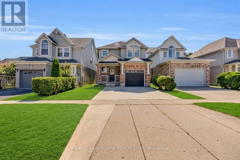 87 Houghton Street — photo 4 of 40