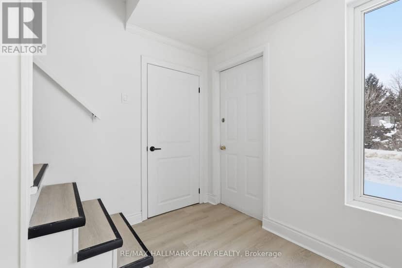 500218 Grey 12 Road — photo 14 of 27