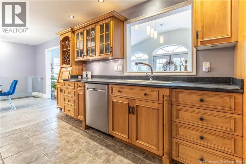 615 Rockland Road — photo 13 of 40