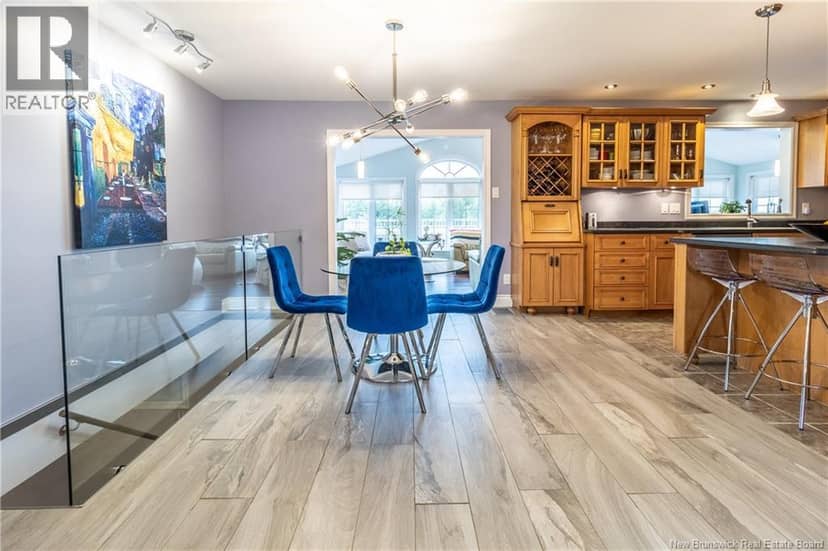 615 Rockland Road — photo 17 of 40