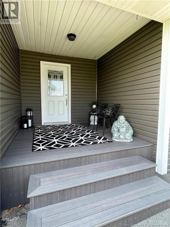 615 Rockland Road — photo 5 of 40