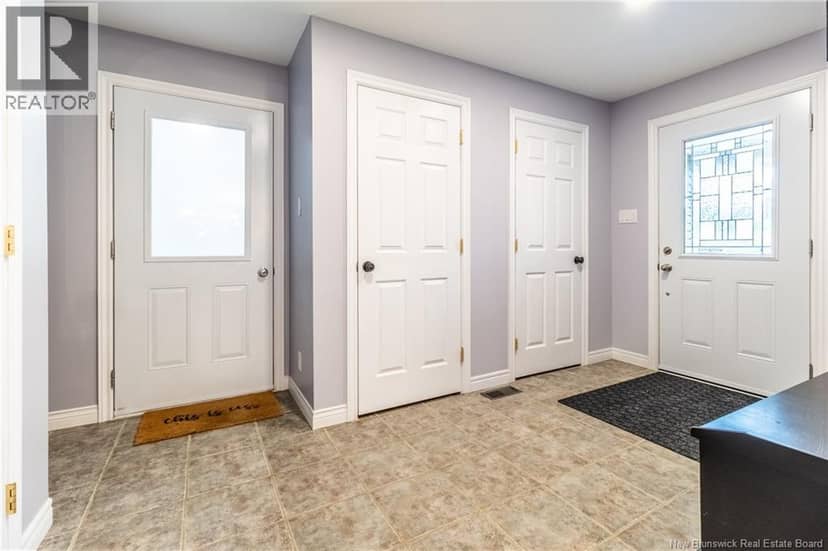 615 Rockland Road — photo 7 of 40
