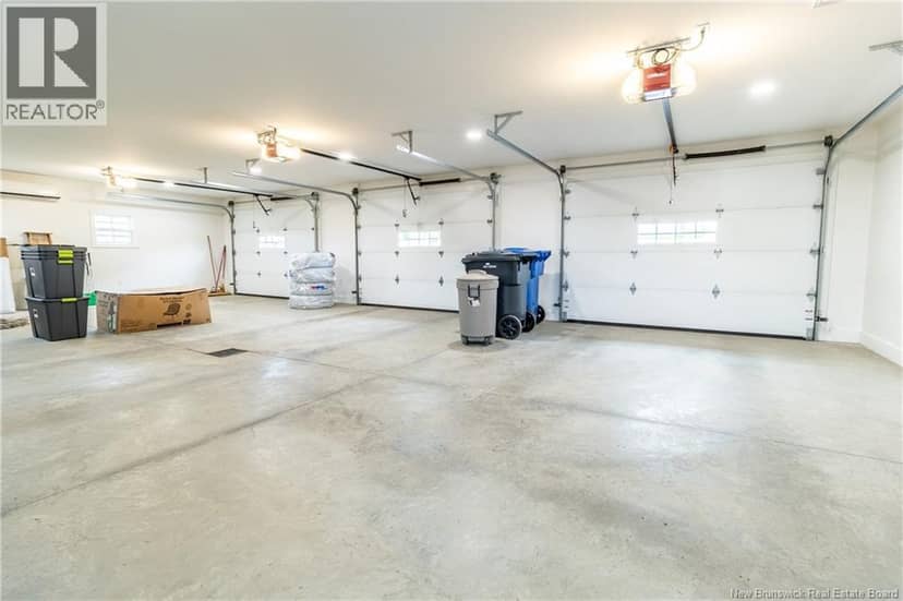 615 Rockland Road — photo 8 of 40