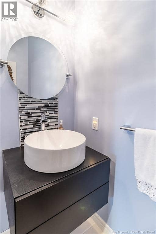 615 Rockland Road — photo 9 of 40