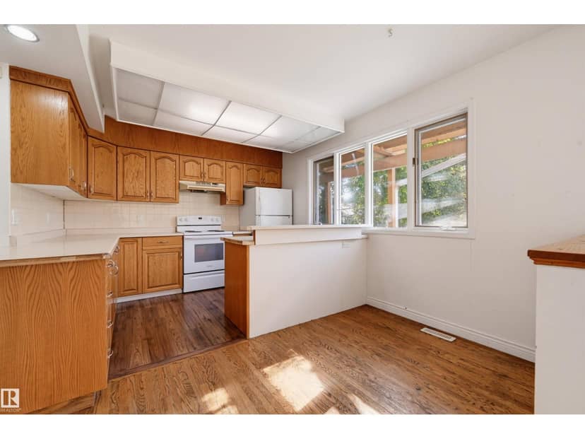 14019 106 AV NW — photo 13 of 40