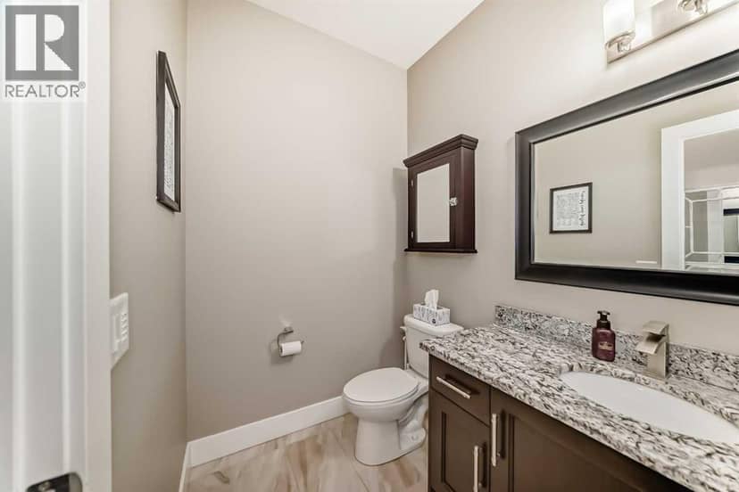 120 KINNIBURGH Circle, Chestermere, photo 8