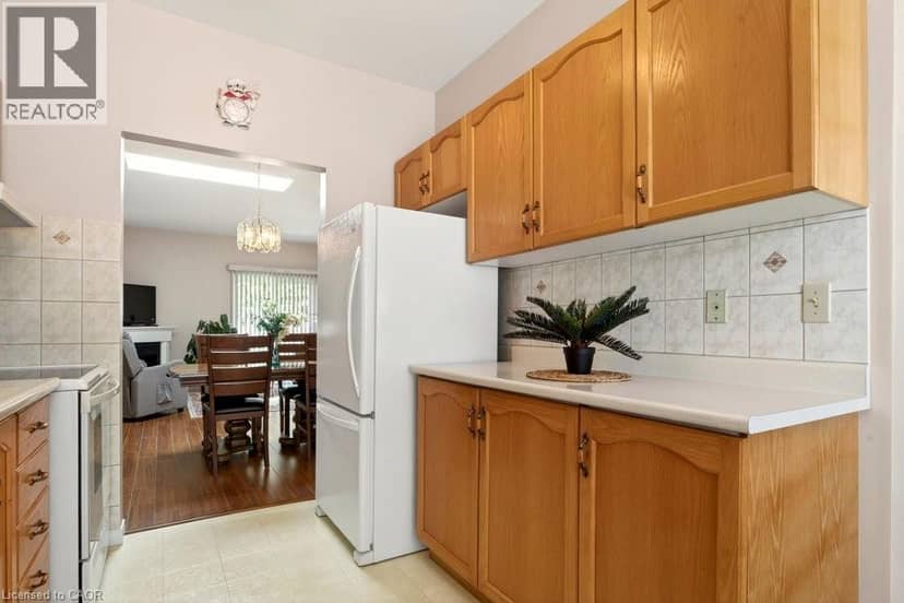 20 KITTY MURRAY Lane Unit# 11 — photo 10 of 40