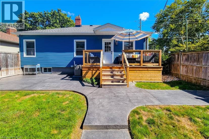 19 THORNDALE Avenue — photo 7 of 40