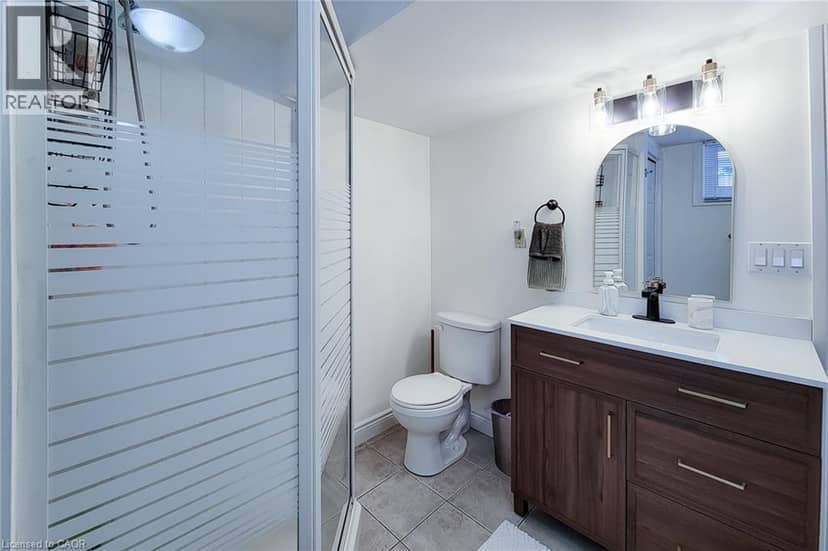 19 THORNDALE Avenue — photo 40 of 40