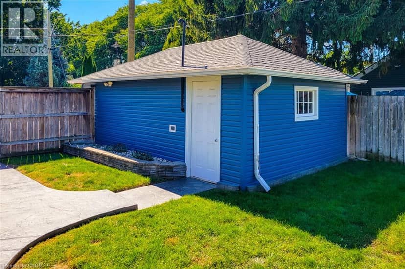 19 THORNDALE Avenue — photo 13 of 40