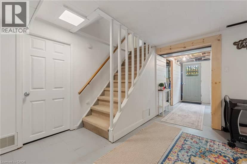 16 GIBSON Drive — photo 19 of 33