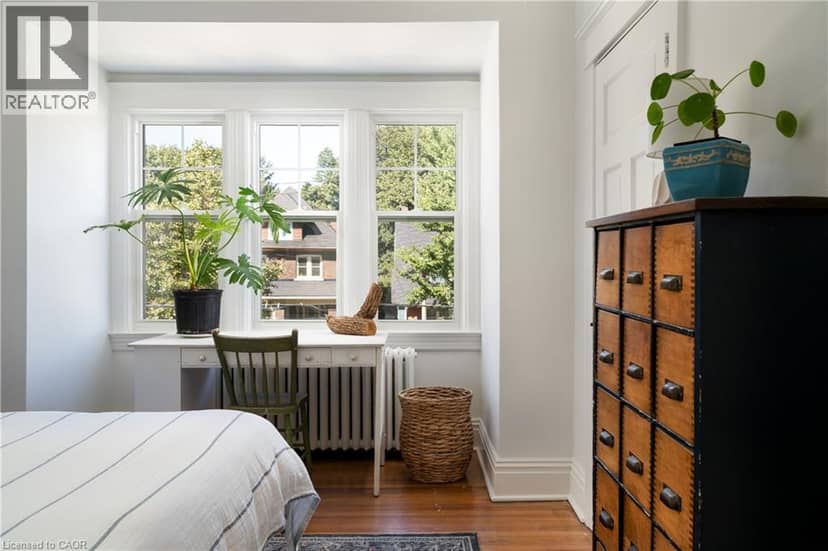 155 SHERMAN Avenue S — photo 17 of 40