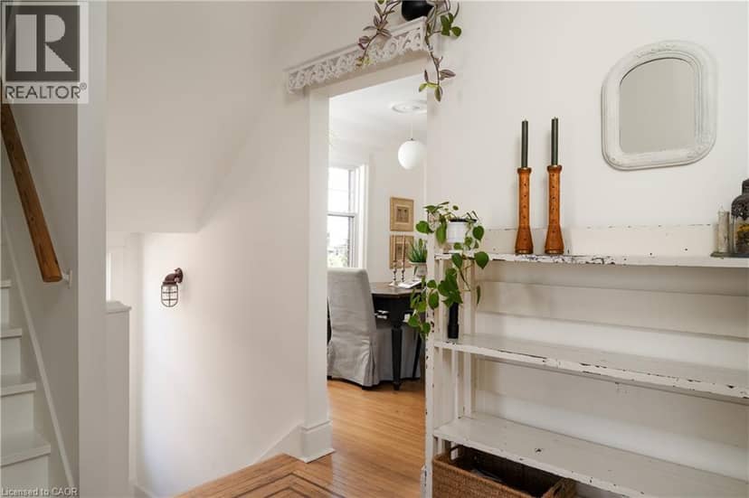 155 SHERMAN Avenue S, Hamilton, photo 4