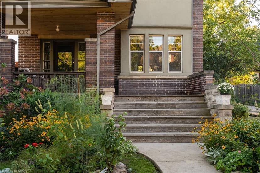 155 SHERMAN Avenue S, Hamilton, photo 2