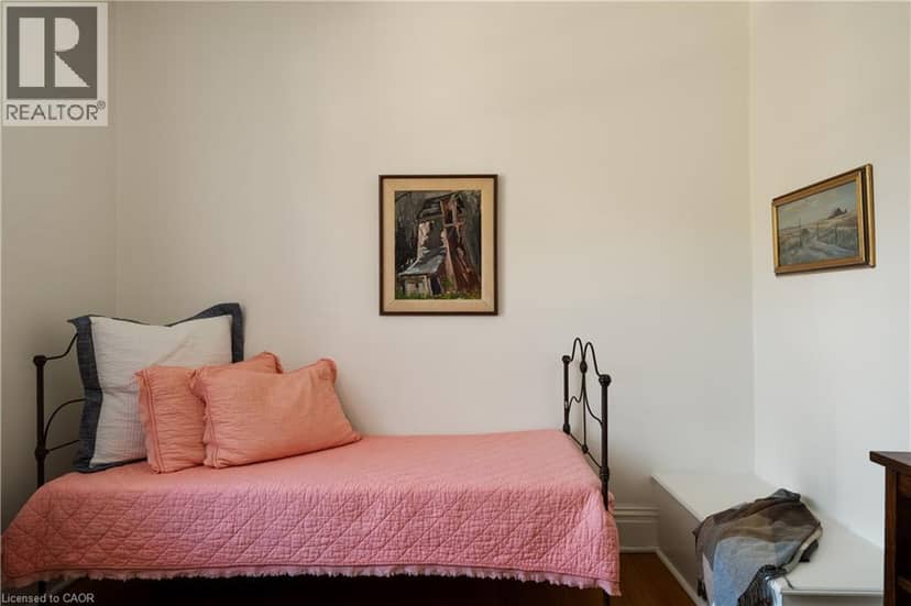 155 SHERMAN Avenue S — photo 21 of 40